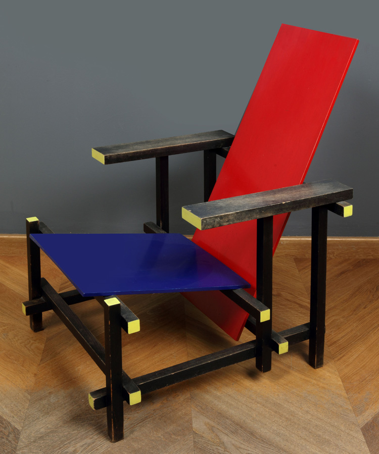 Gerrit Rietveld - Red-blue chair